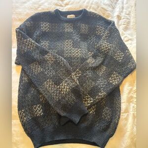 Men's navy and beige checkered vintage crewneck sweater